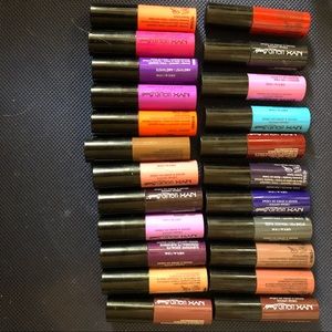 Mini NYX Liquid Suede Vault
